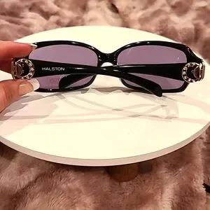 Halston Heritage | Accessories | Halston Sunglasses Nwot  display picture 1